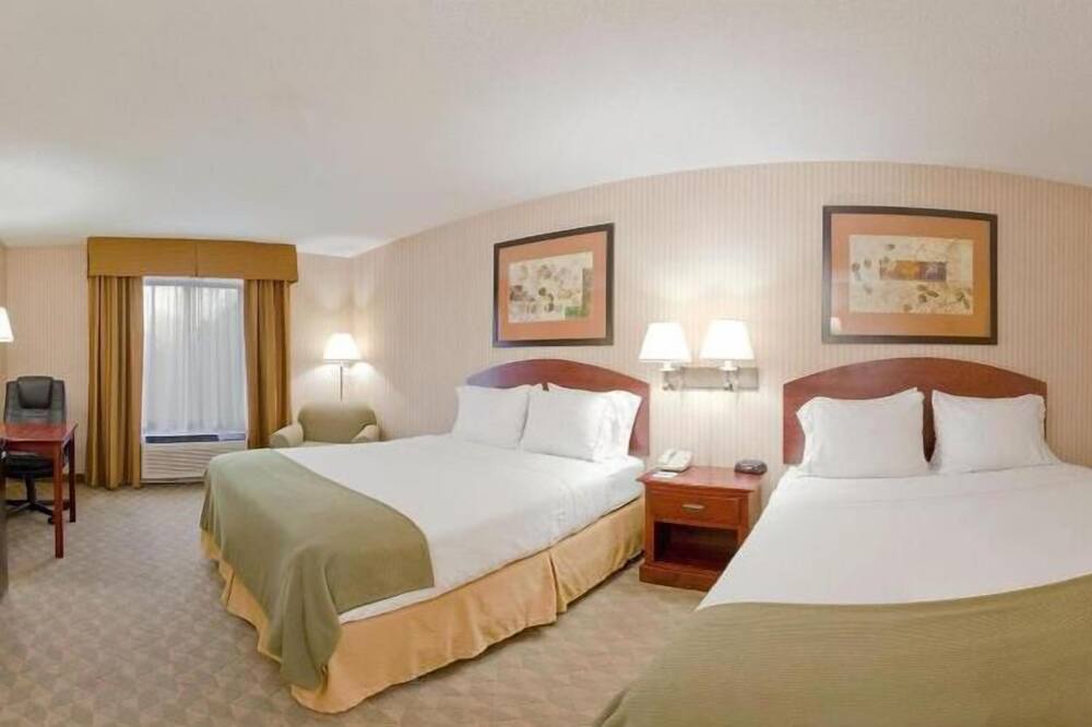 Photo of Bedroom in Lansing