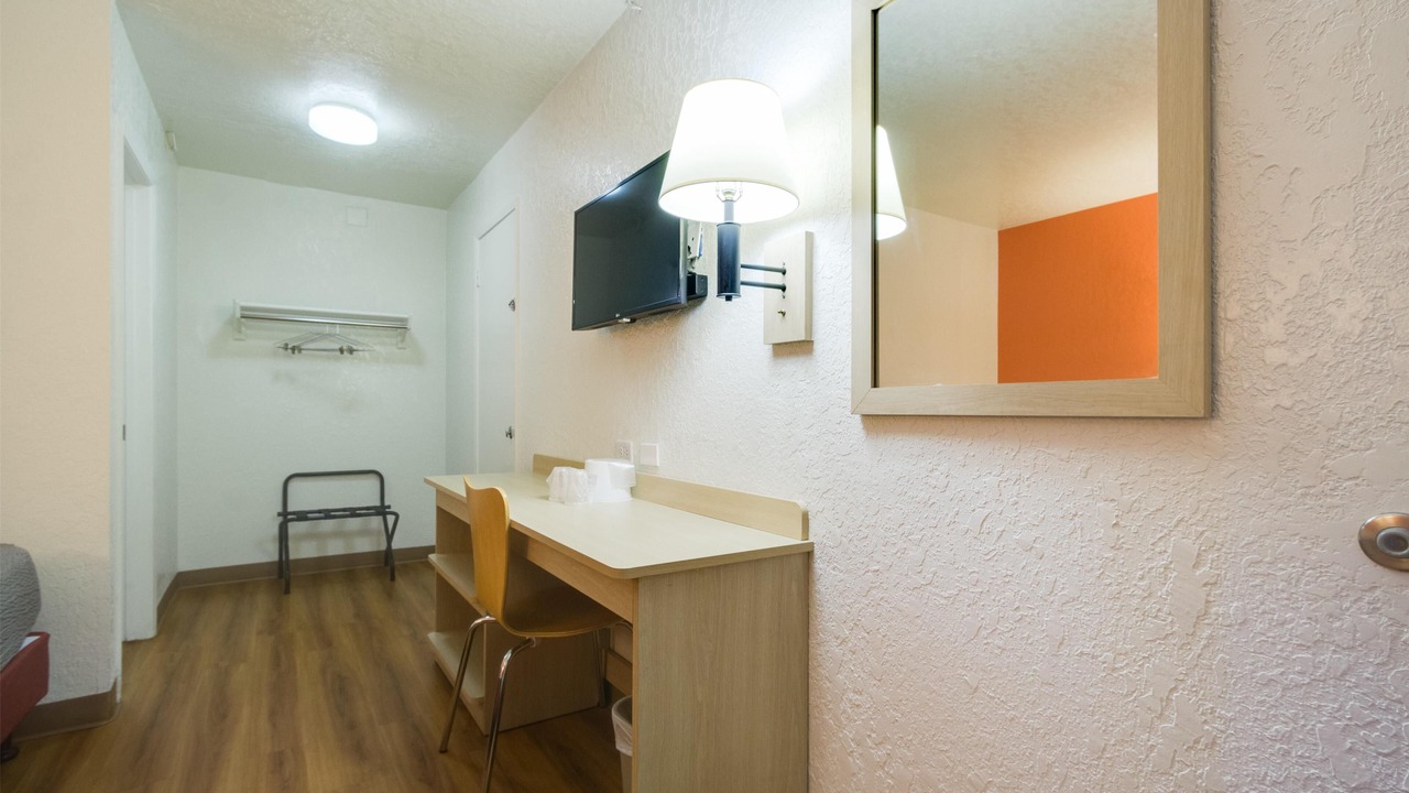 Photo of Bedroom in North Alameda