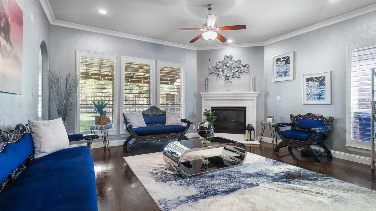 Photo of Livingroom in Flower Mound