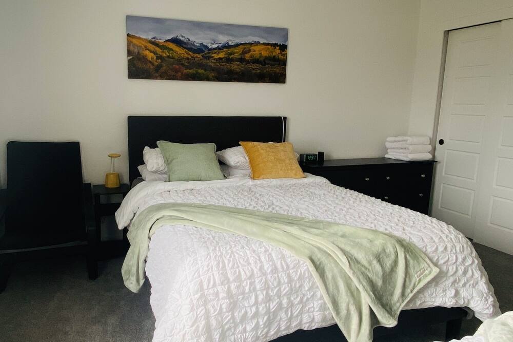 Photo of Bedroom in Elbert