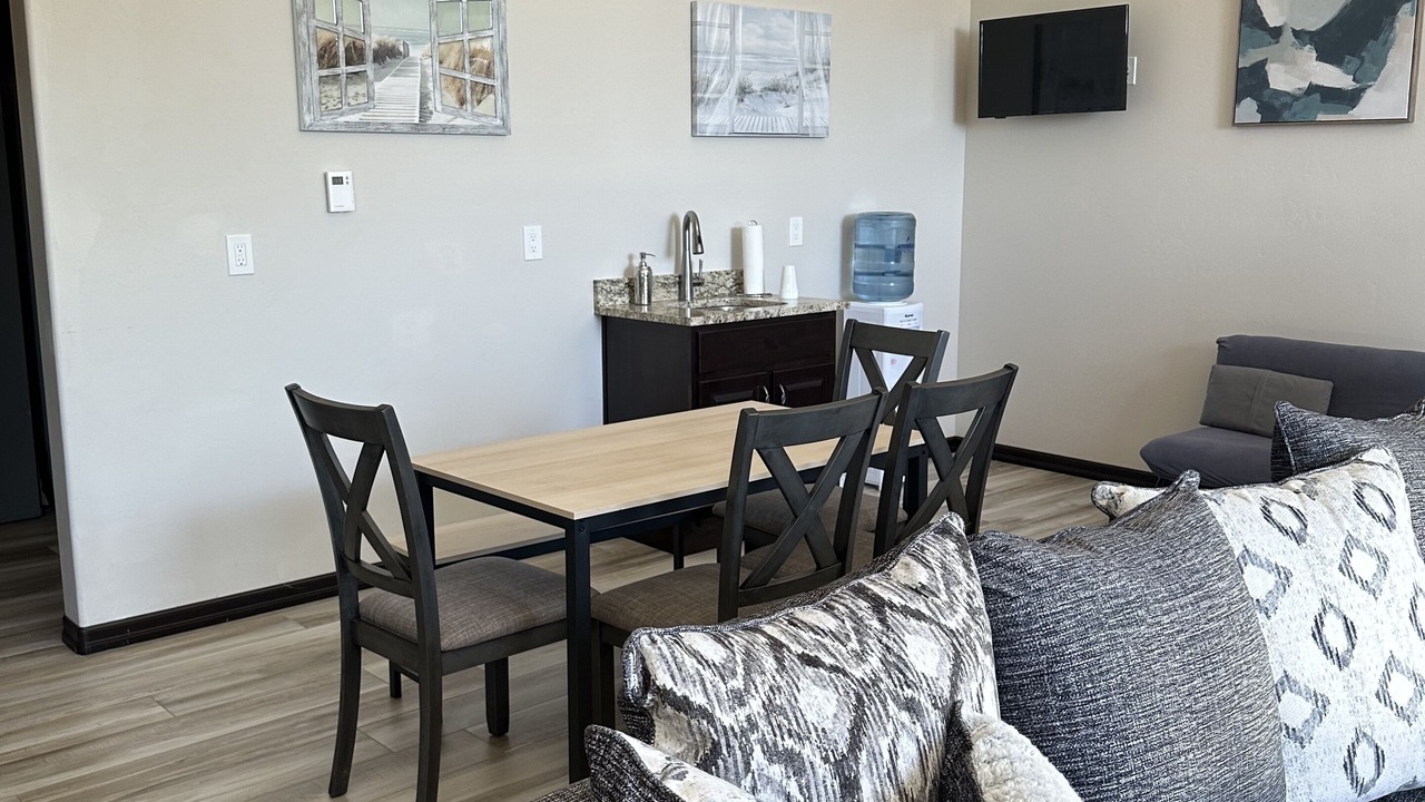 Photo of Livingroom in North Valley