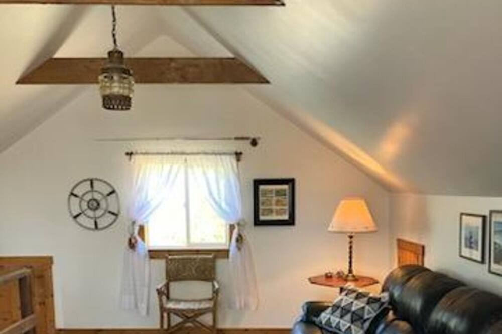 Photo of Livingroom in Lopez Island