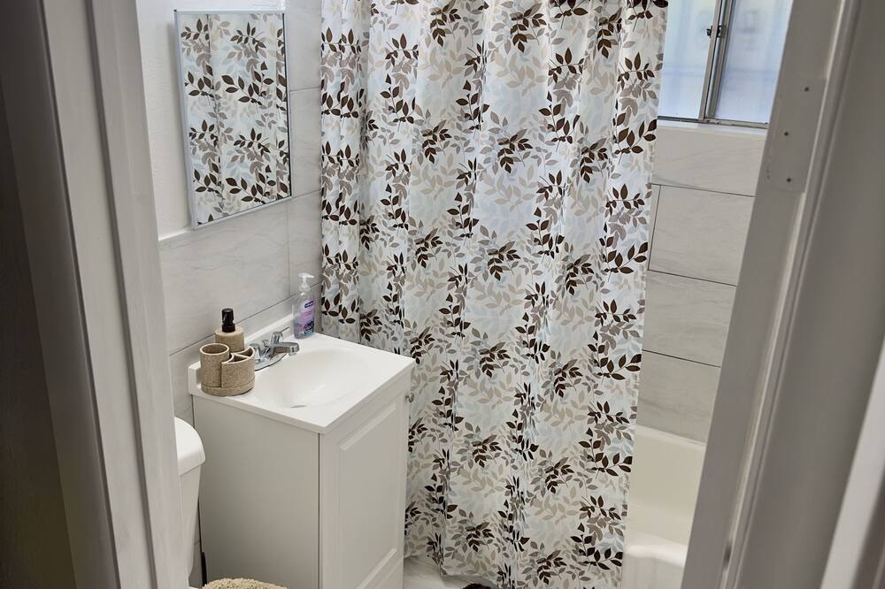 Photo of Bathroom in University Heights