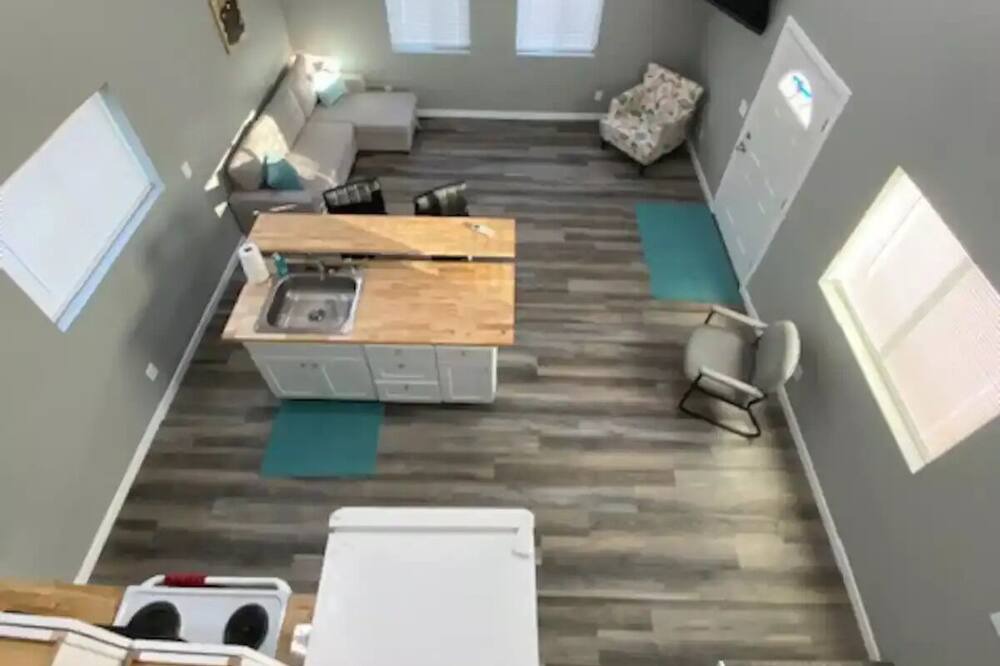 Photo of Livingroom in Huntington