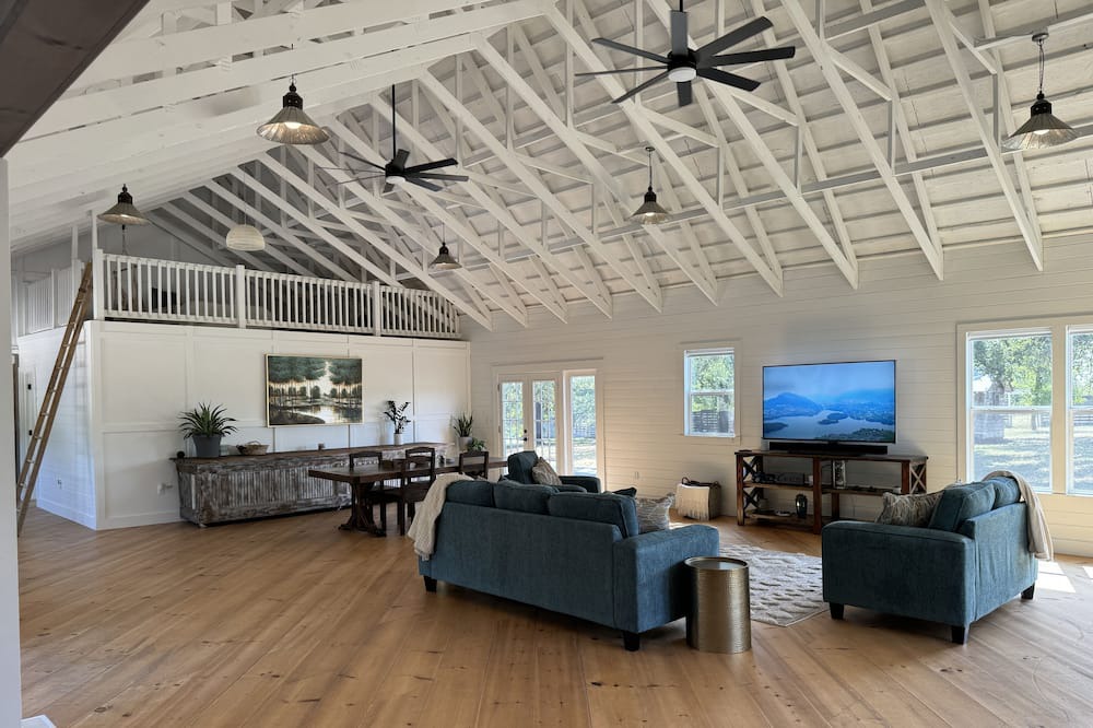 Photo of Livingroom in Pauls Valley