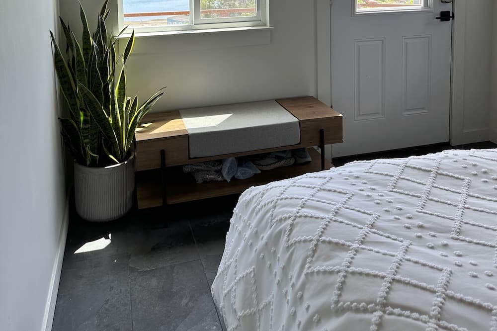 Photo of Bedroom in Hoodsport