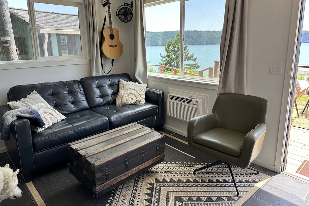 Photo of Livingroom in Hoodsport