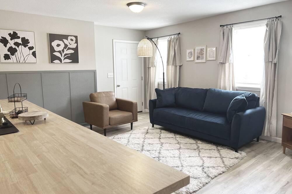 Photo of Livingroom in Maryville