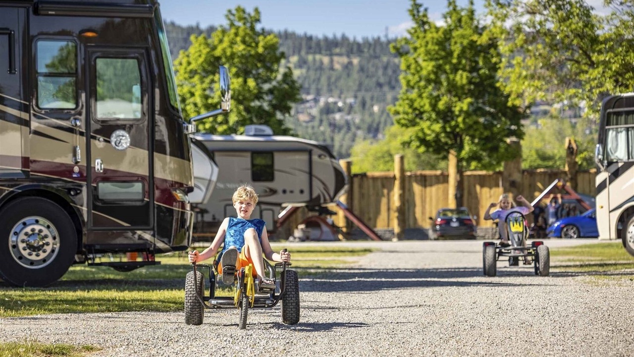 Photo of Outdoor in Mica