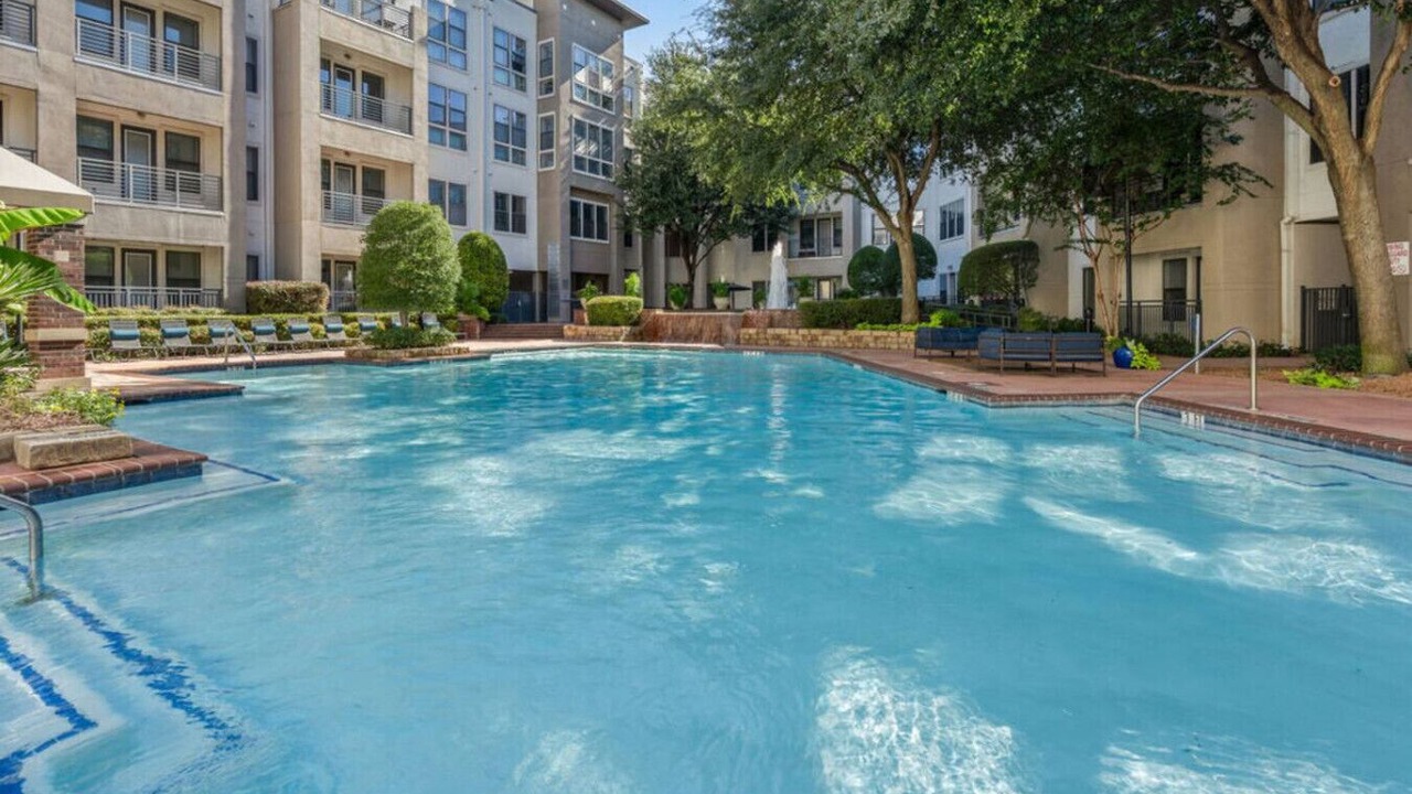 Photo of Others in Las Colinas