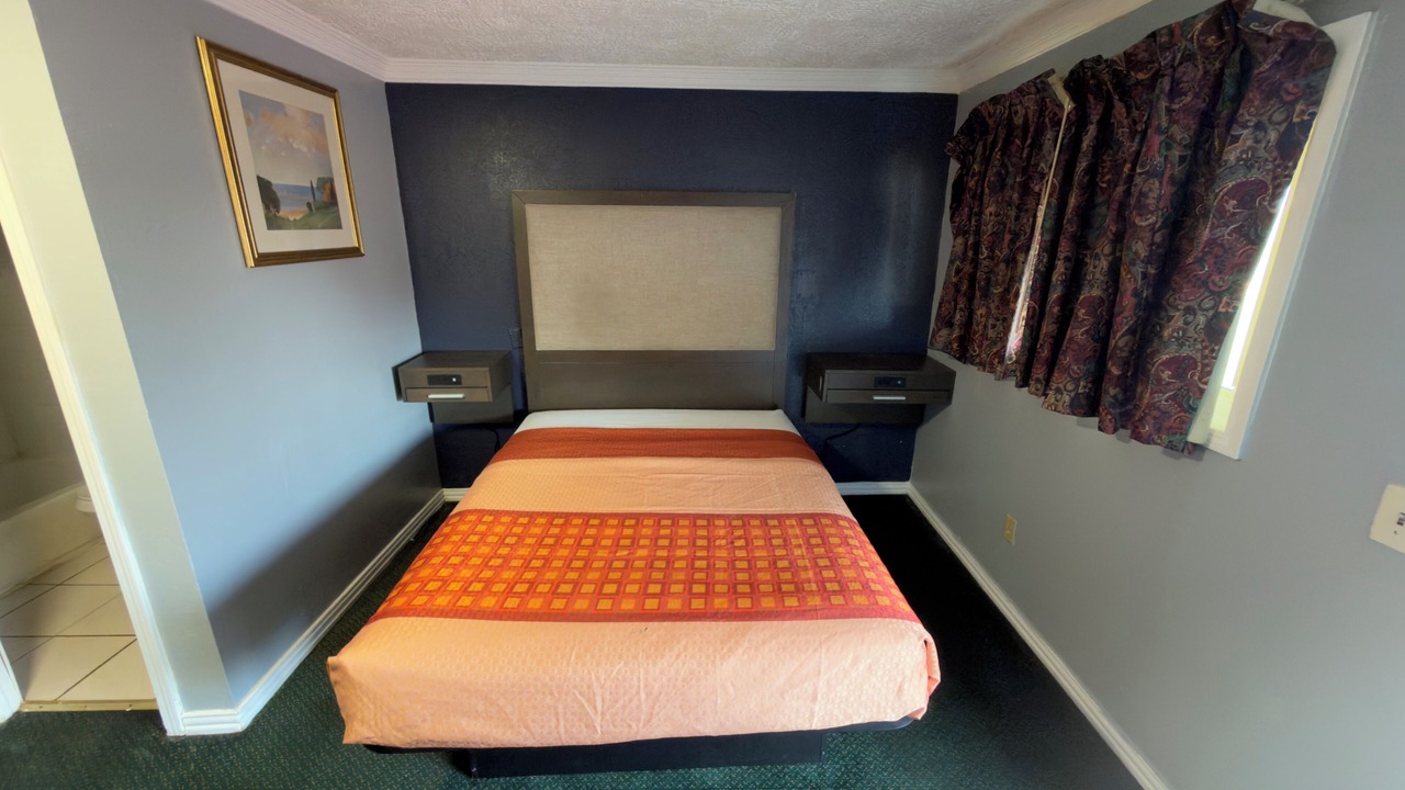 Photo of Bedroom in Ada