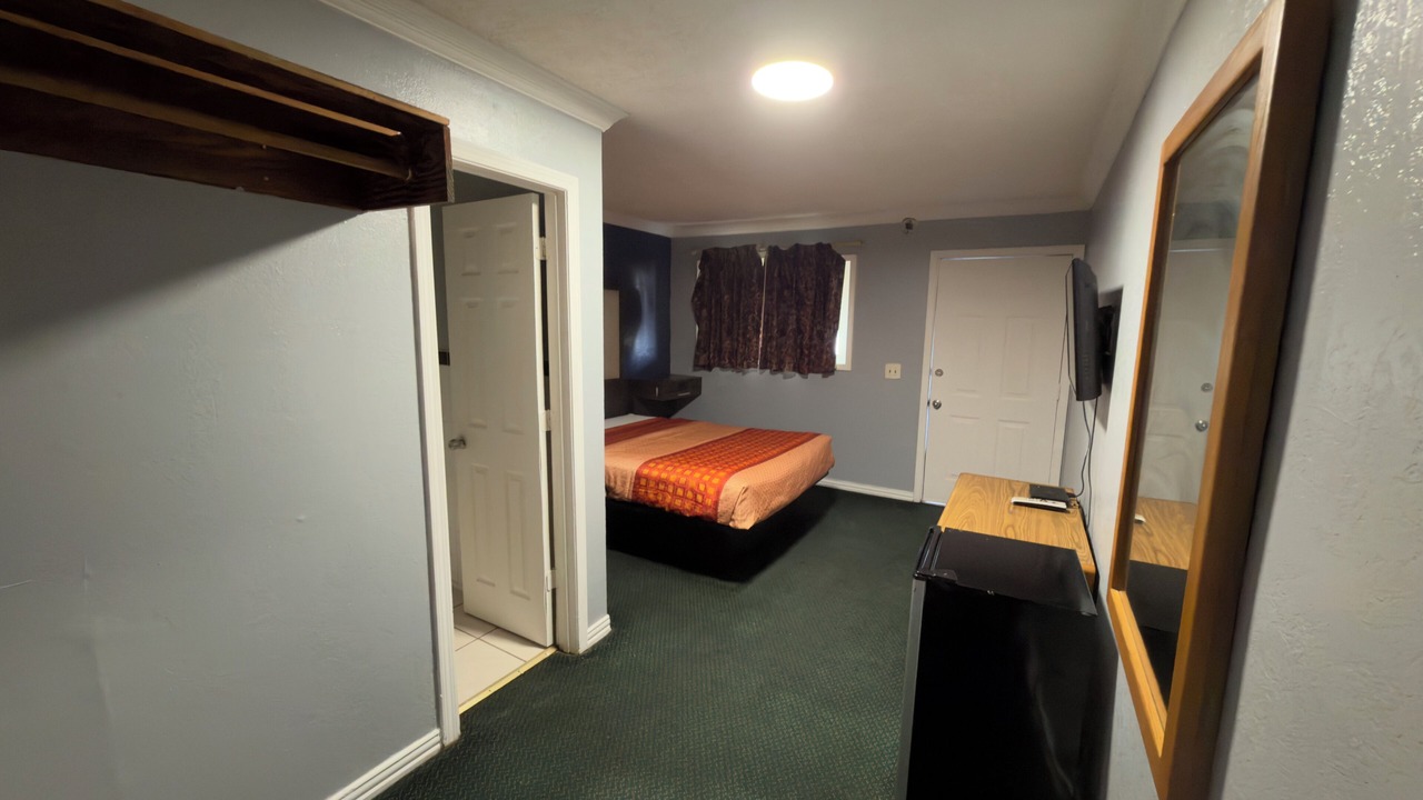 Photo of Bedroom in Ada
