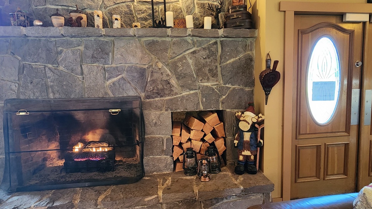 Photo of Others in Packwood