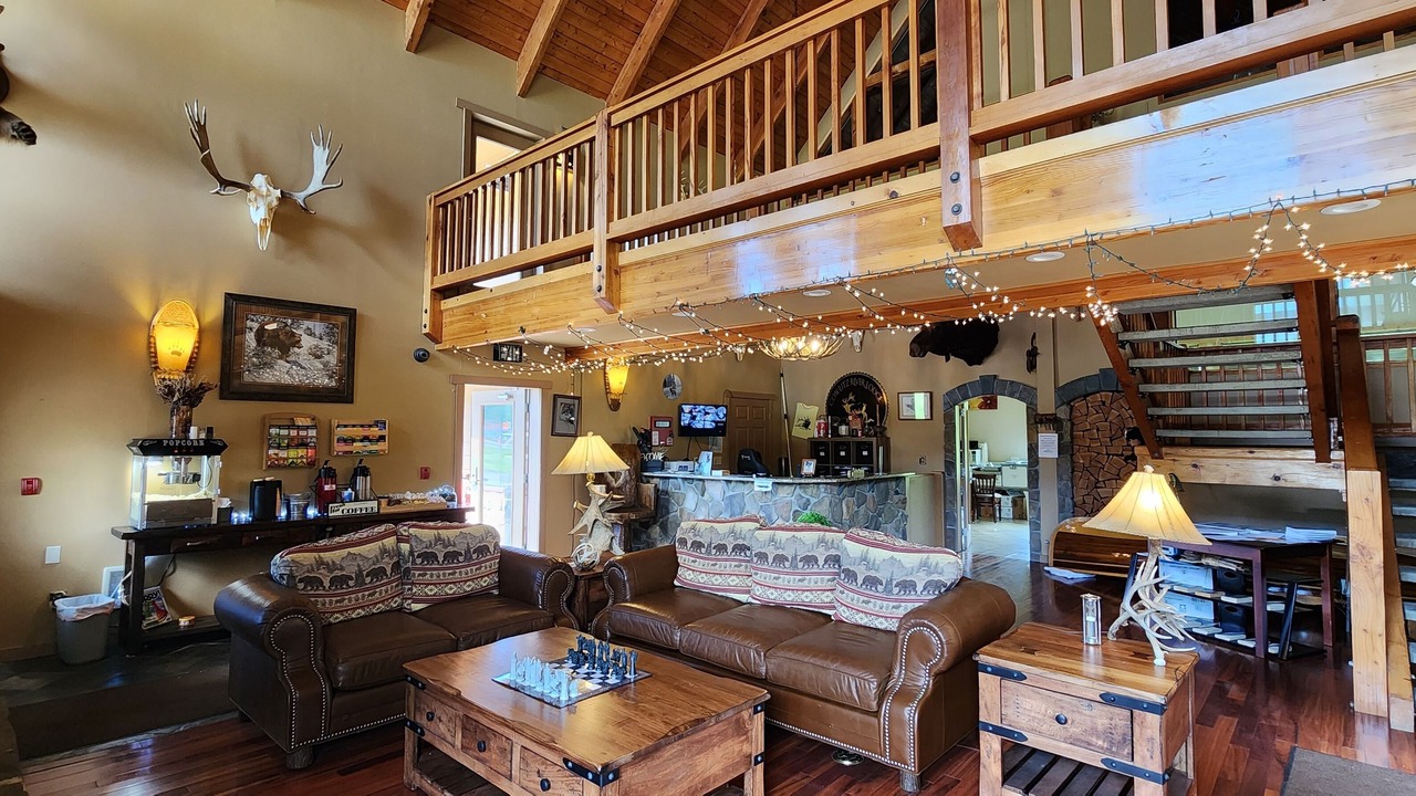 Photo of Livingroom in Packwood