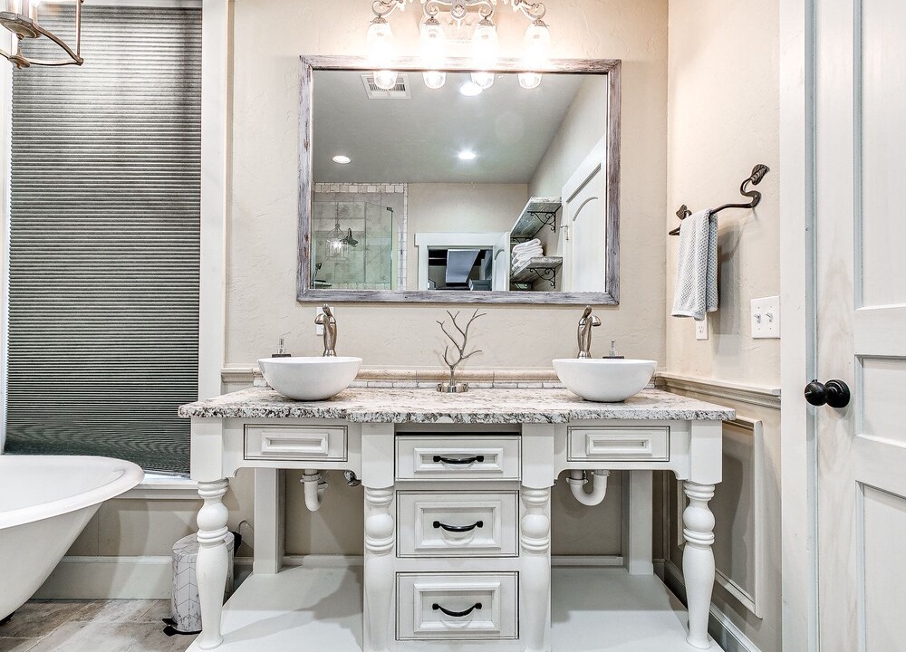 Photo of Bathroom in Eufaula