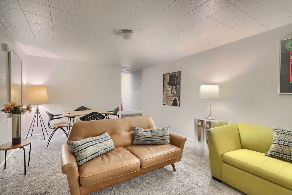 Photo of Livingroom in East Colfax