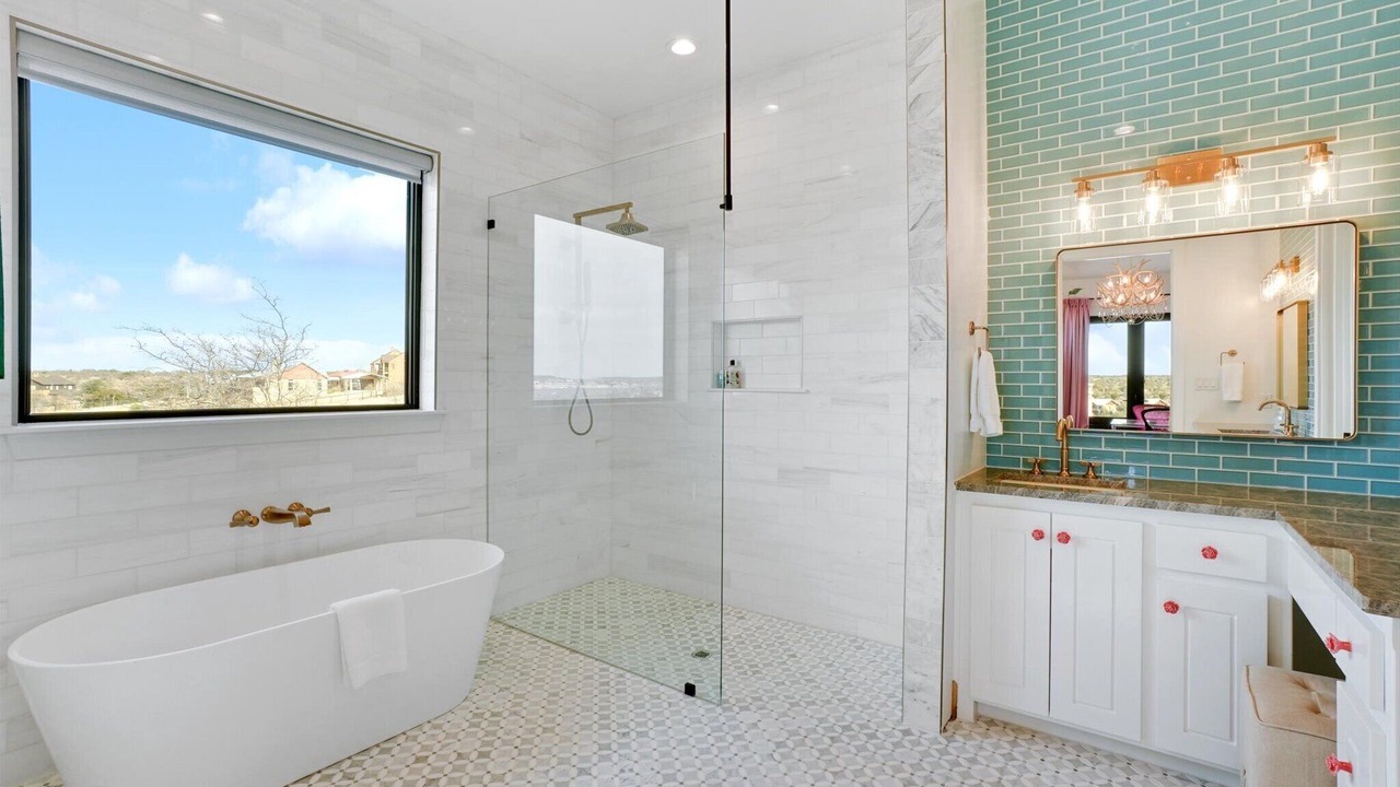 Photo of Bathroom in Graford