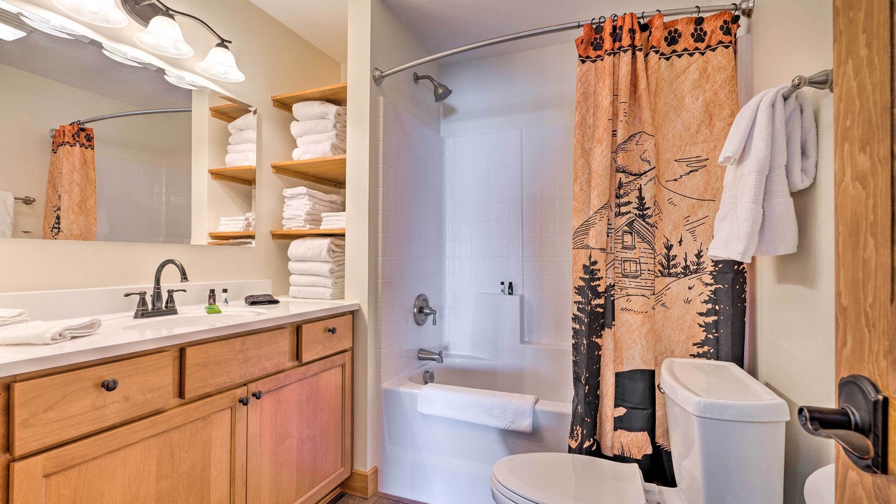 Photo of Bathroom in Pateros