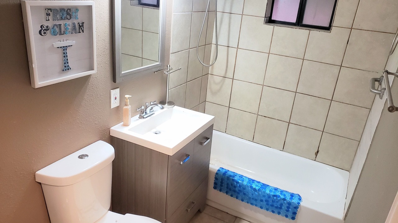 Photo of Bathroom in Alamogordo