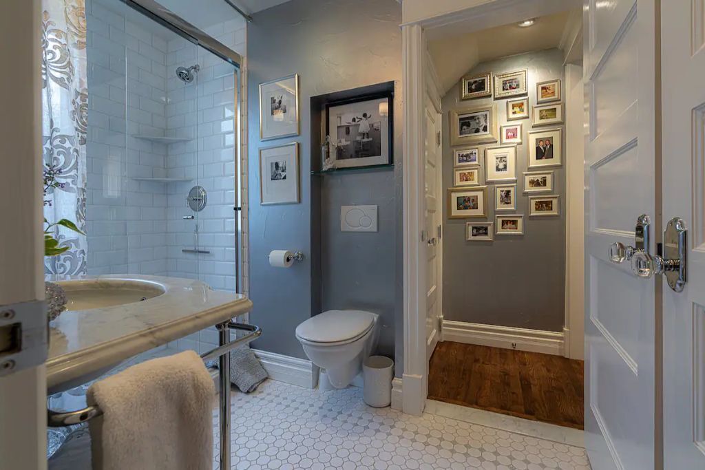 Photo of Bathroom in Washington Park West