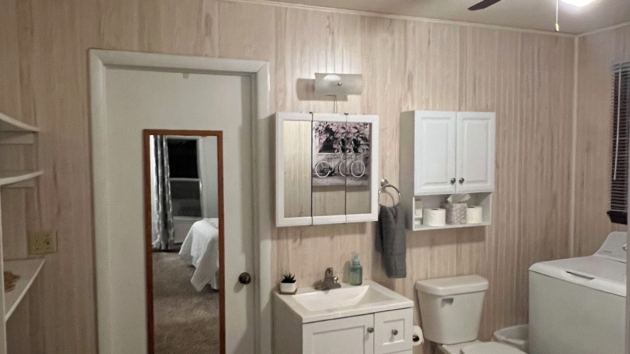 Photo of Bathroom in Decatur City