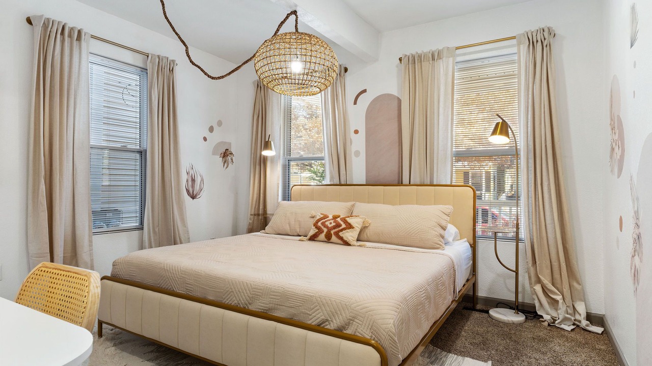 Photo of Bedroom in Columbus Park