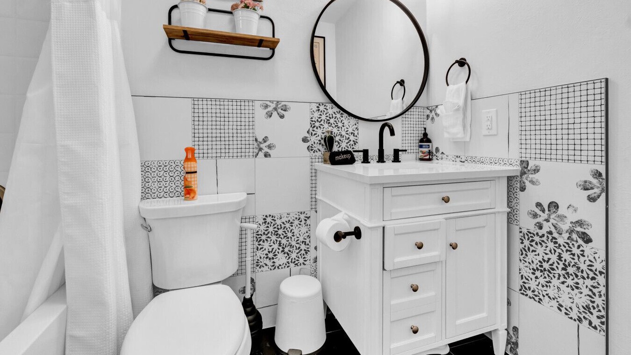 Photo of Bathroom in Arvada