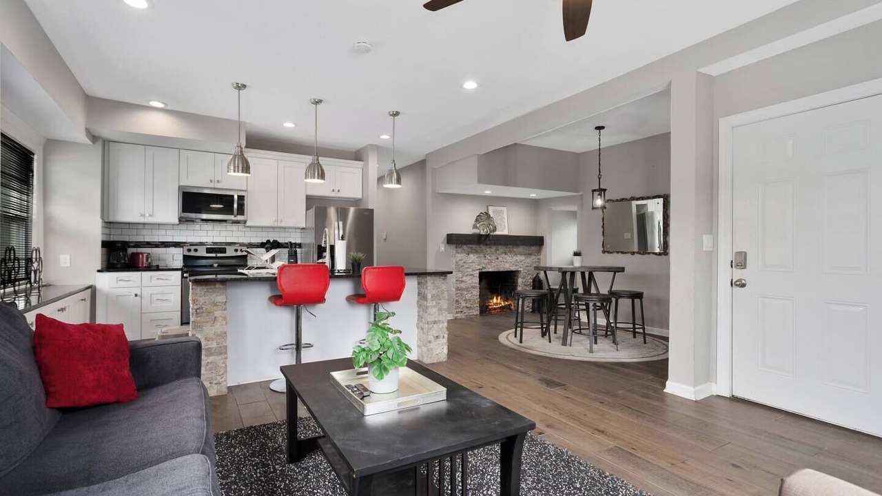 Photo of Livingroom in Kansas City