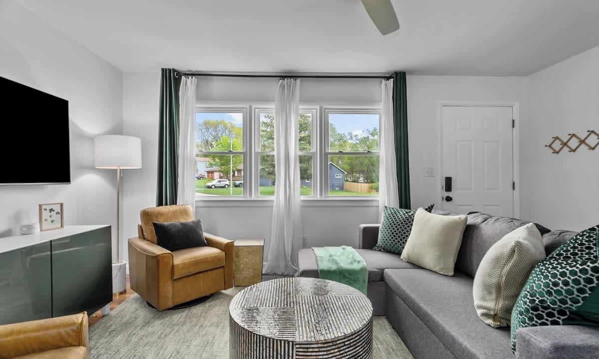 Photo of Livingroom in Shawnee
