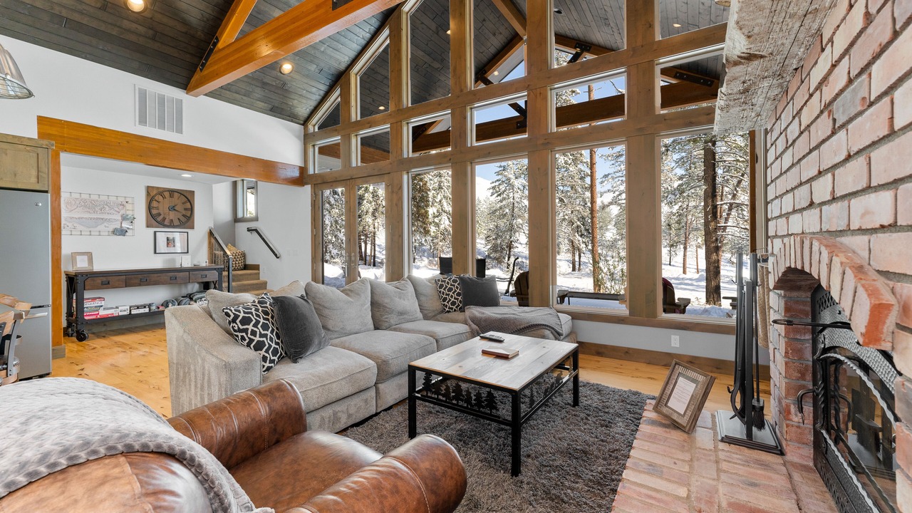 Photo of Livingroom in Pateros