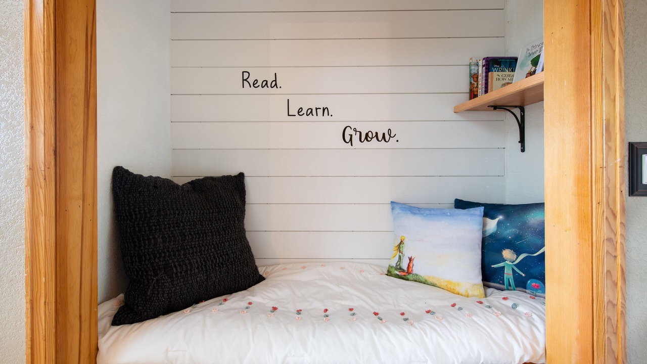 Photo of Bedroom in Conifer Mountain and Meadows