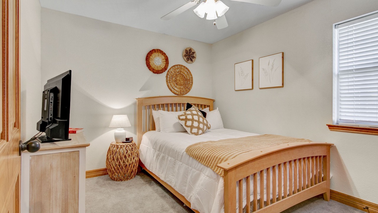 Photo of Bedroom in Voth