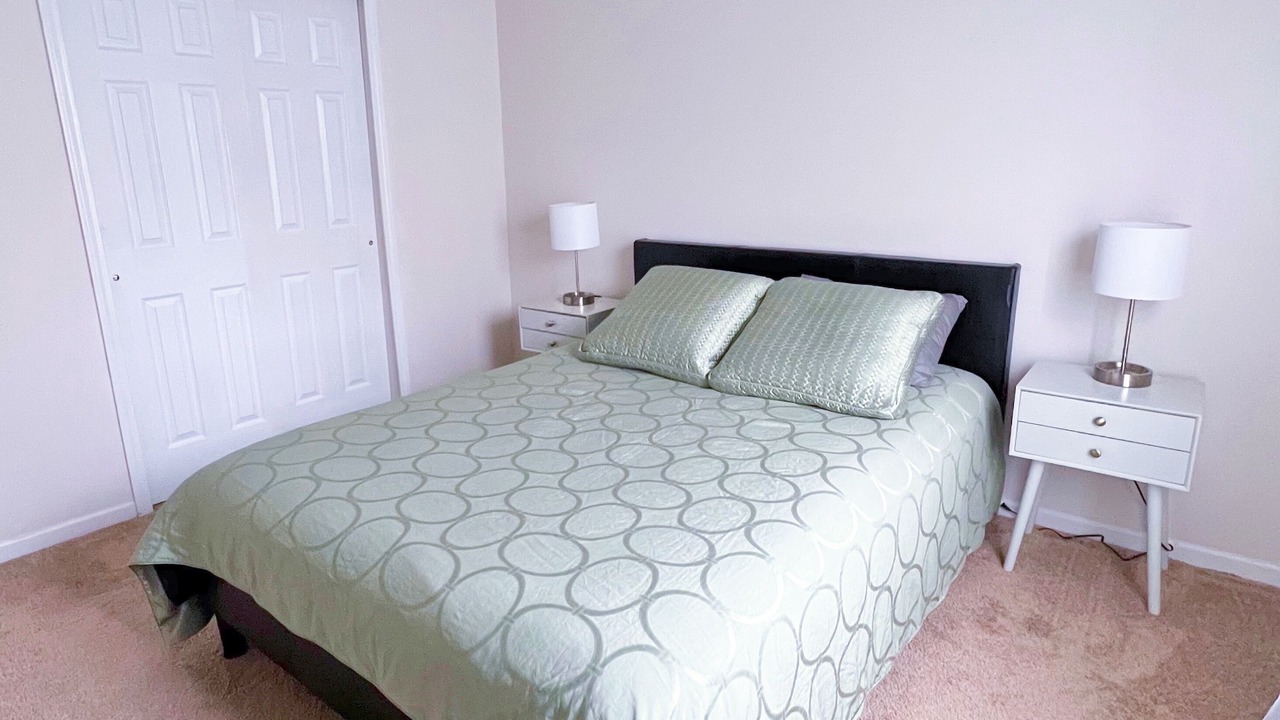 Photo of Bedroom in Lawrence