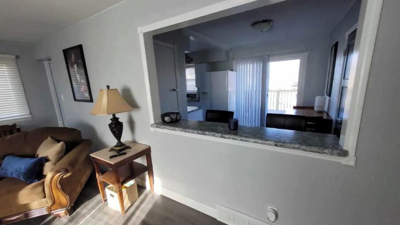 Photo of Livingroom in Greater South Side