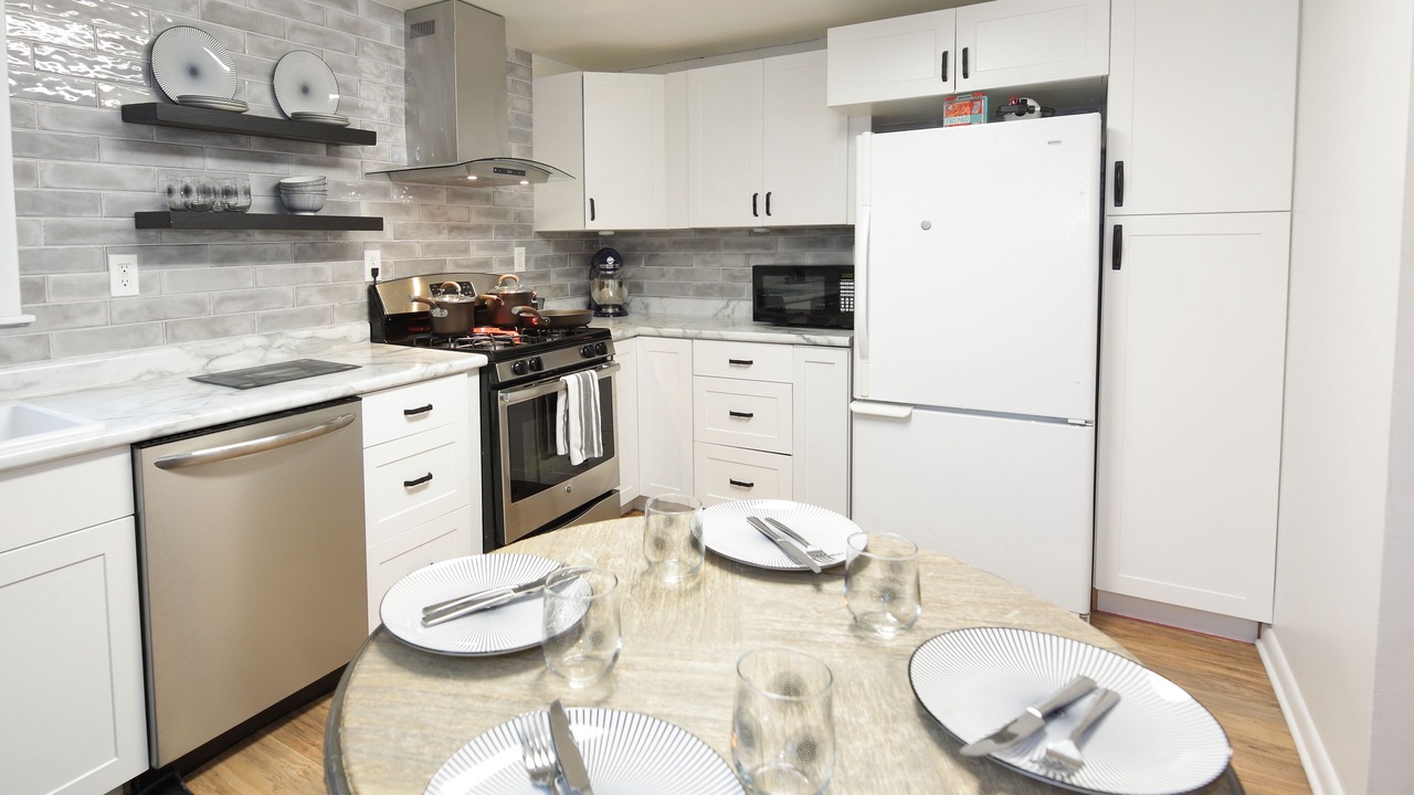 Photo of Kitchen in Waveland Park