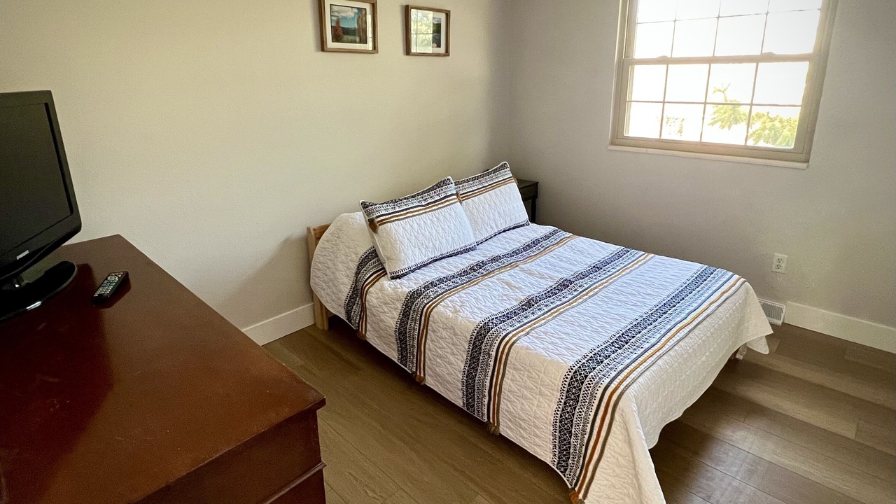 Photo of Bedroom in Sixth Ave West