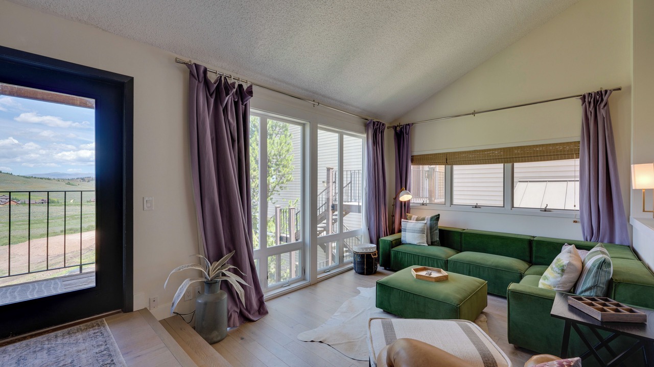 Photo of Livingroom in Silvercreek