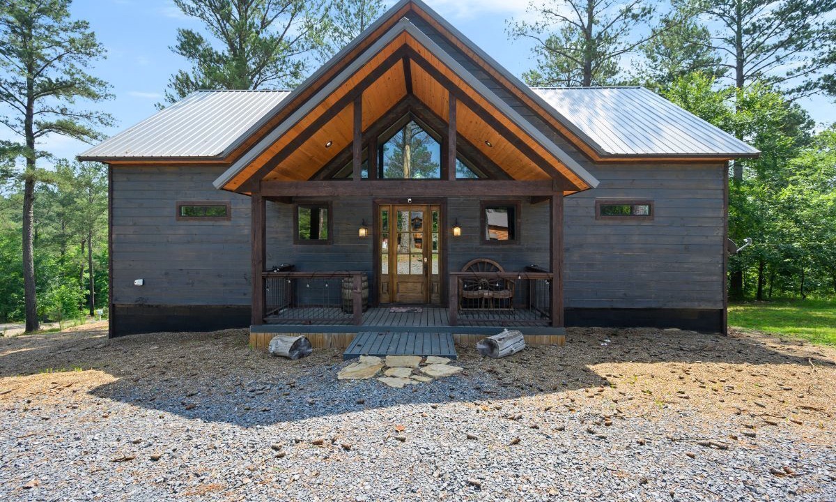 Photo of Outdoor in Golden