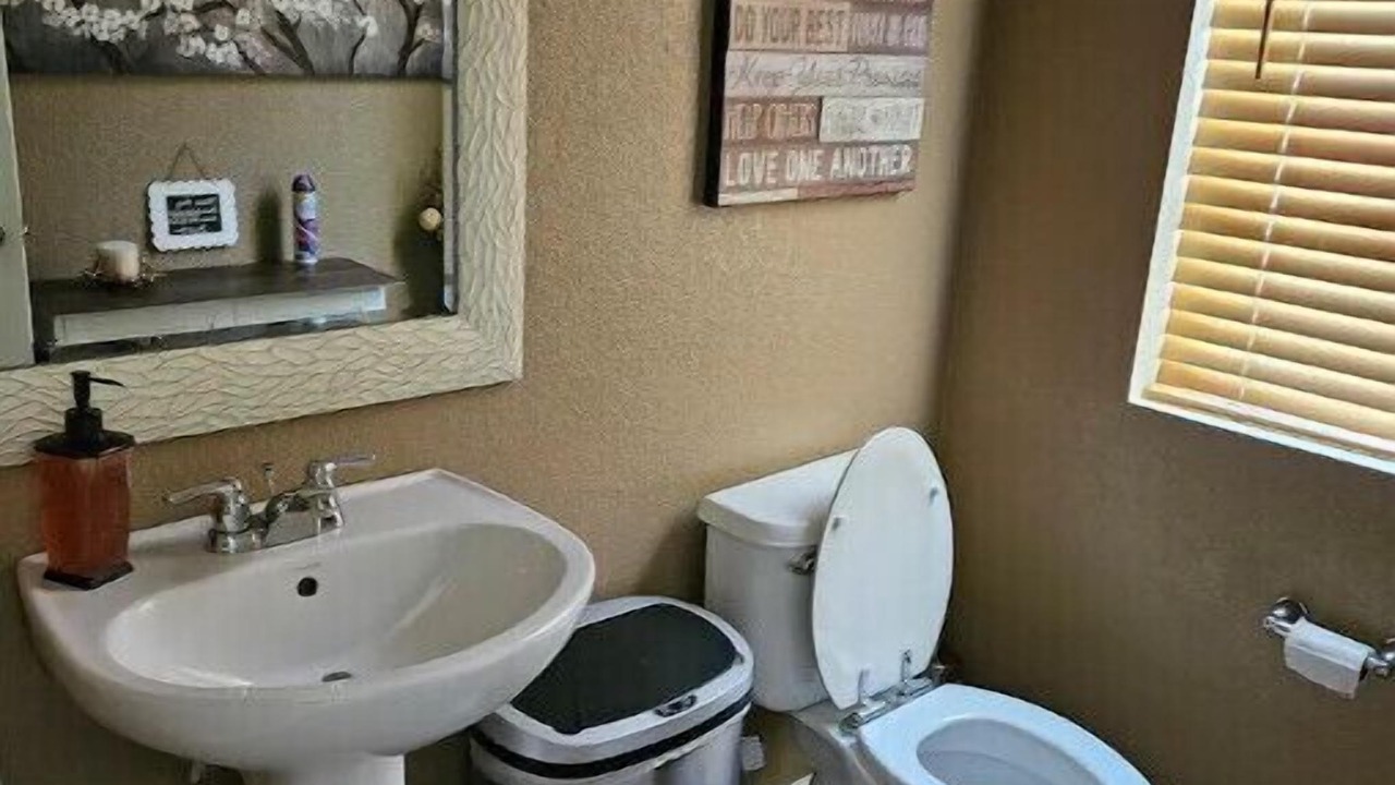 Photo of Bathroom in Fountain
