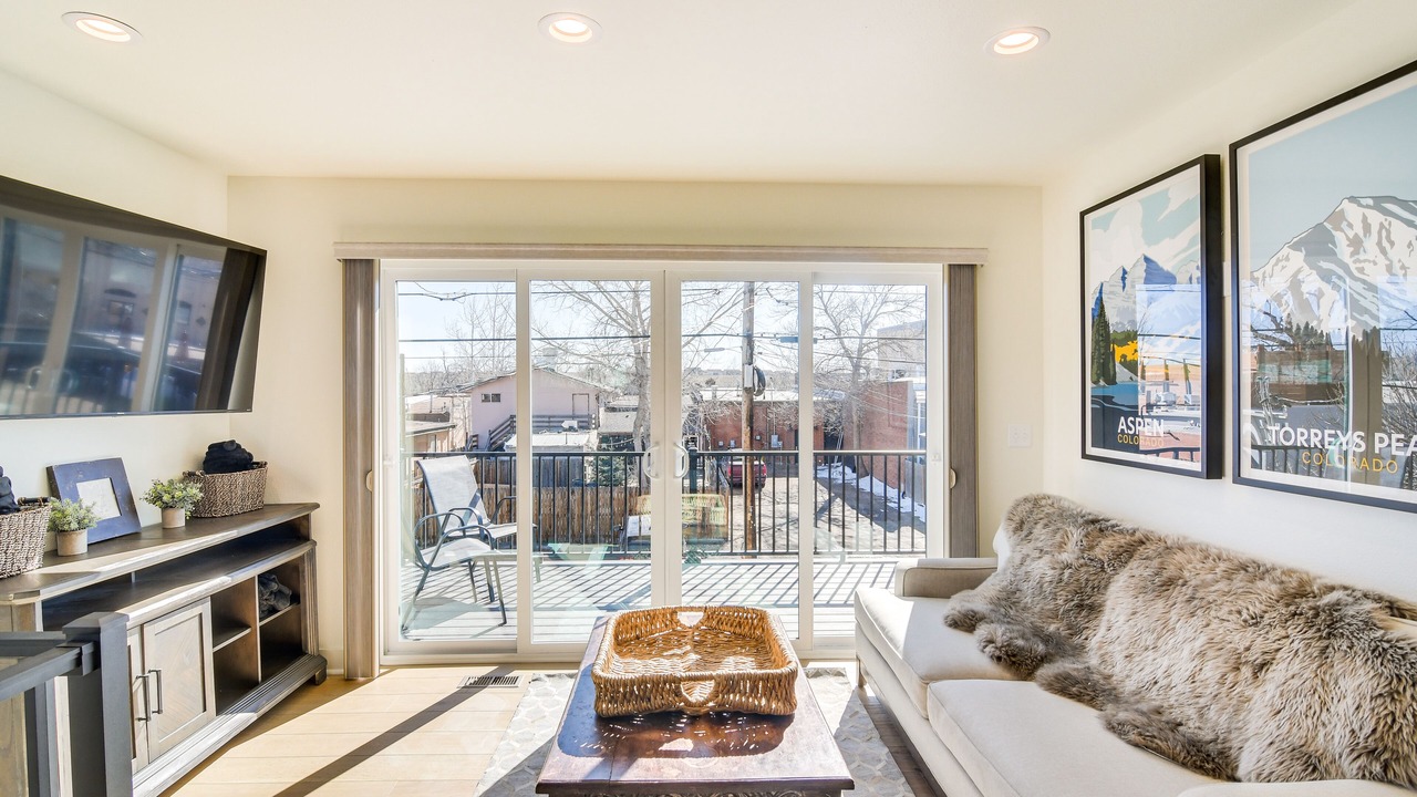 Photo of Livingroom in Erie