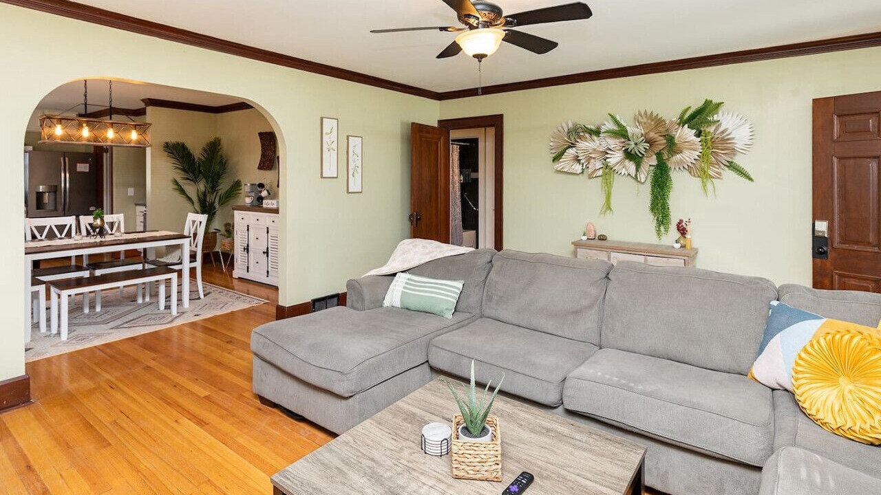 Photo of Livingroom in Beaverdale