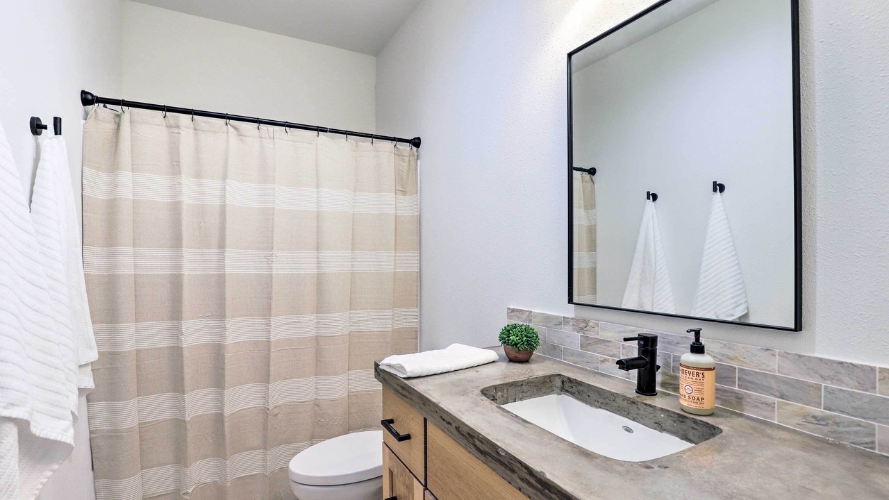 Photo of Bathroom in Davenport