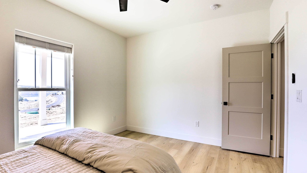 Photo of Bedroom in Davenport