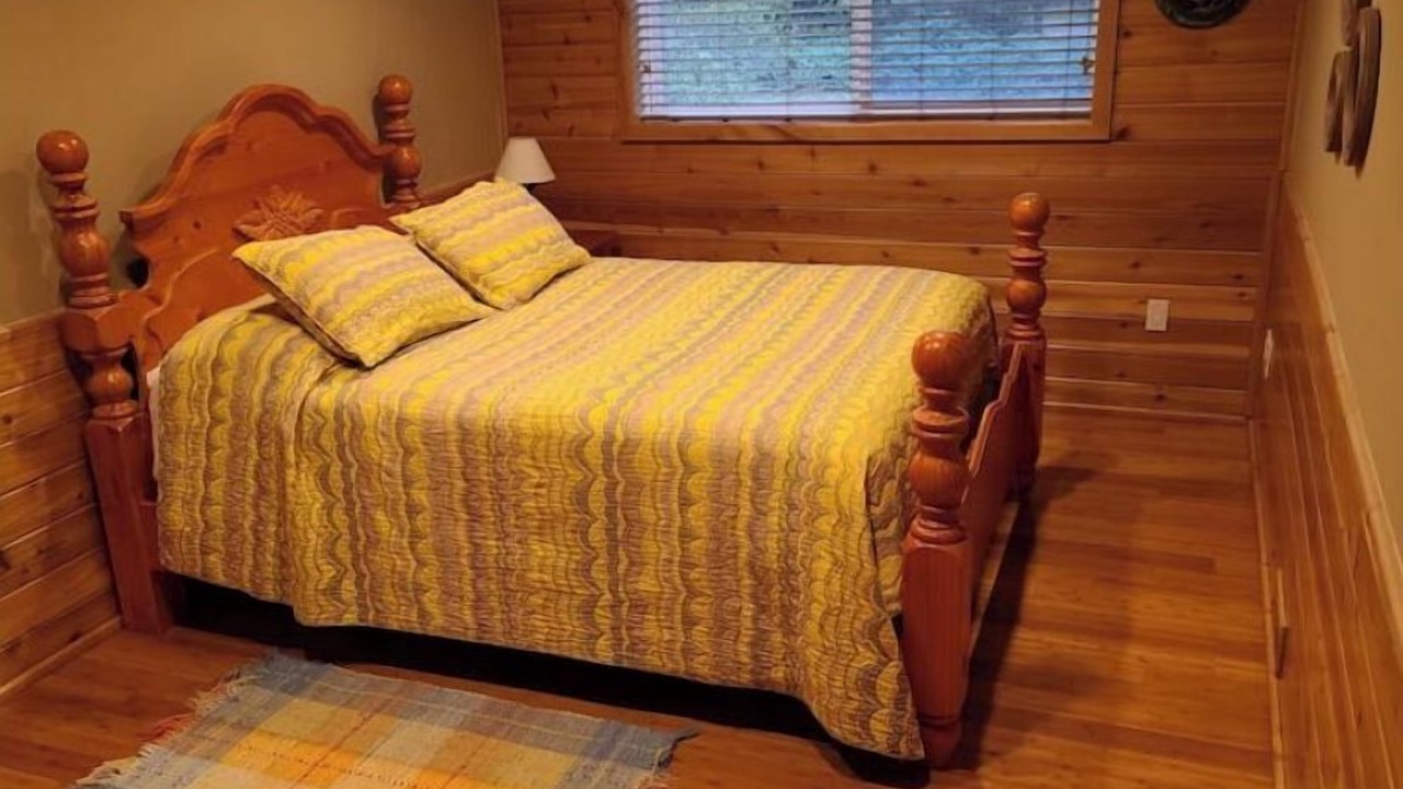 Photo of Bedroom in Everett
