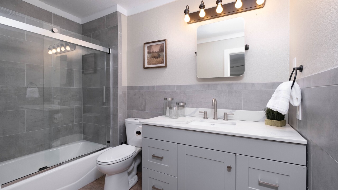 Photo of Bathroom in Canyon