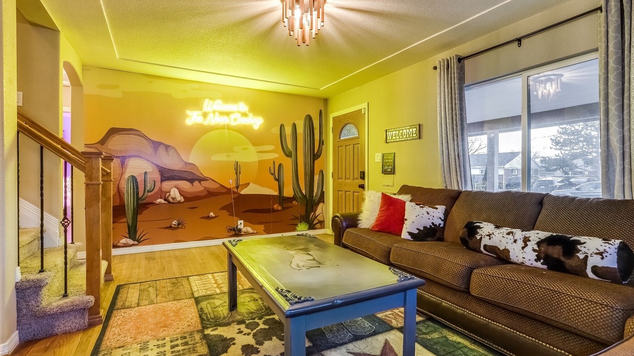 Photo of Livingroom in Dupont