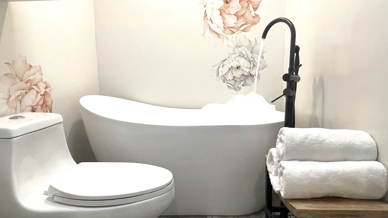 Photo of Bathroom in East Colfax