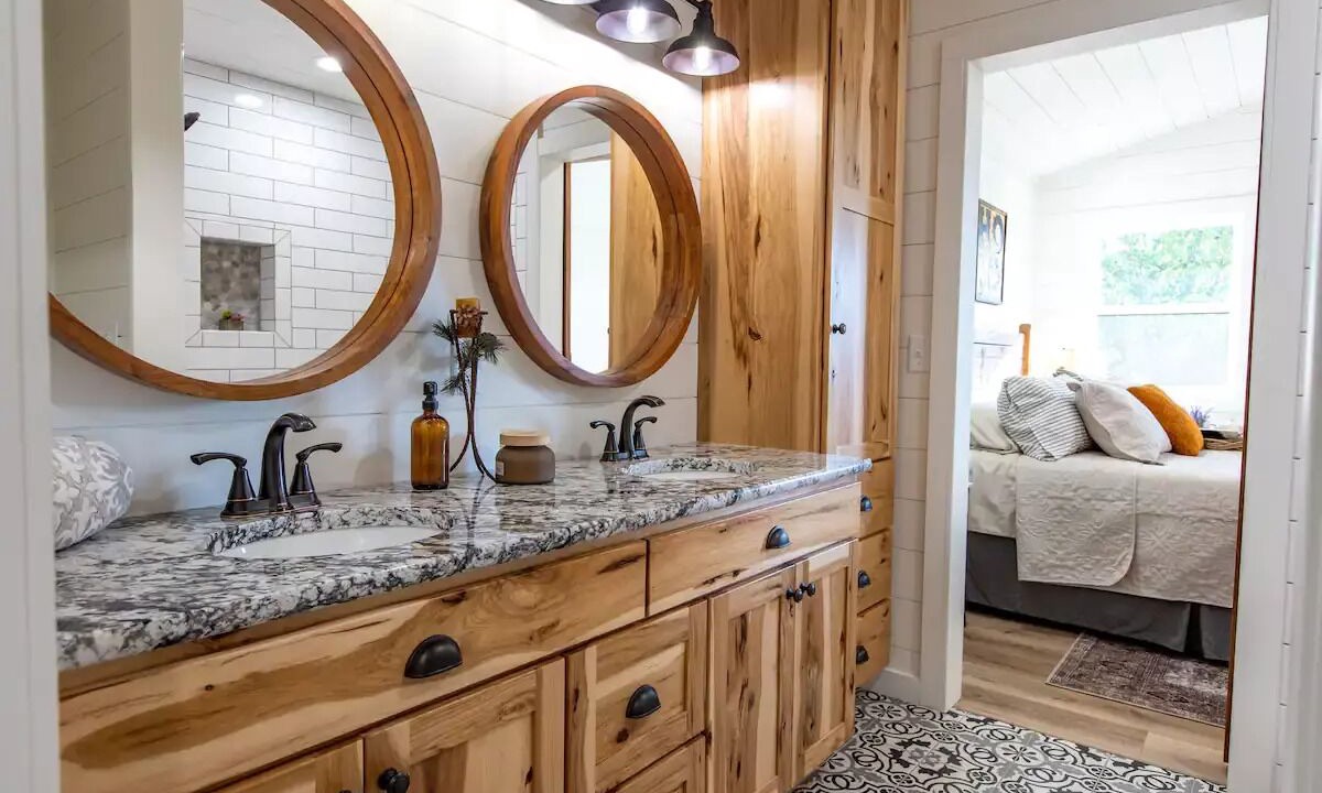 Photo of Bathroom in Halfway