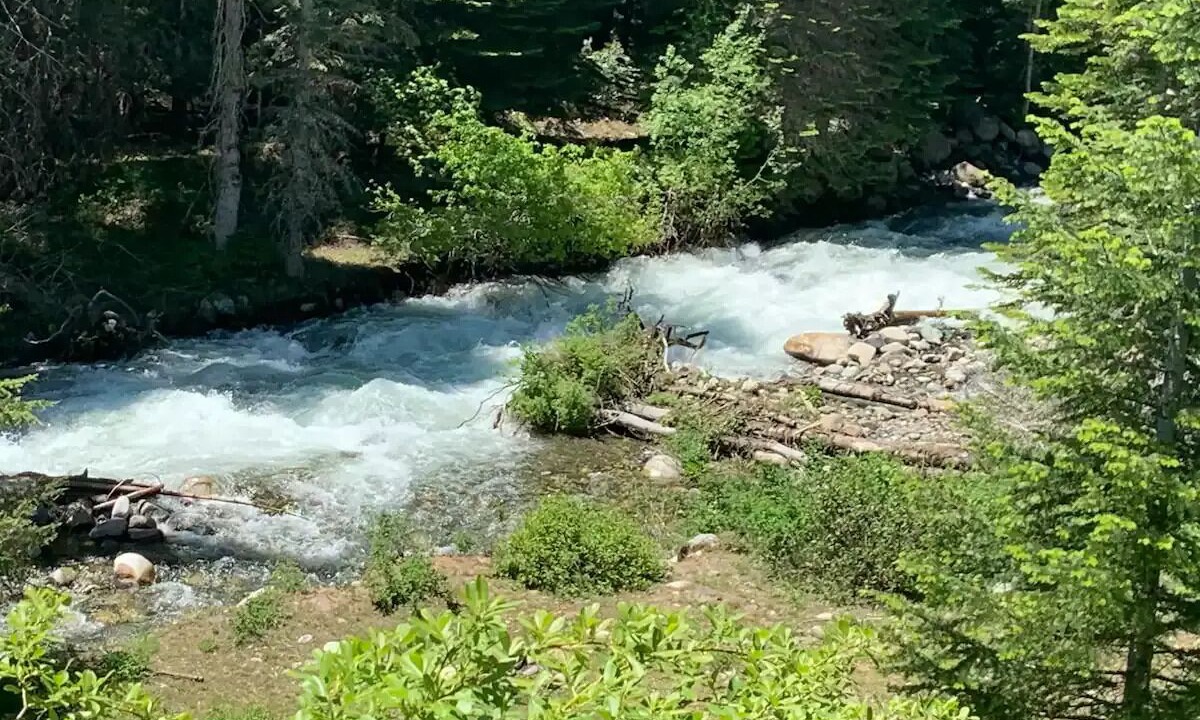 Photo of Outdoor in Halfway