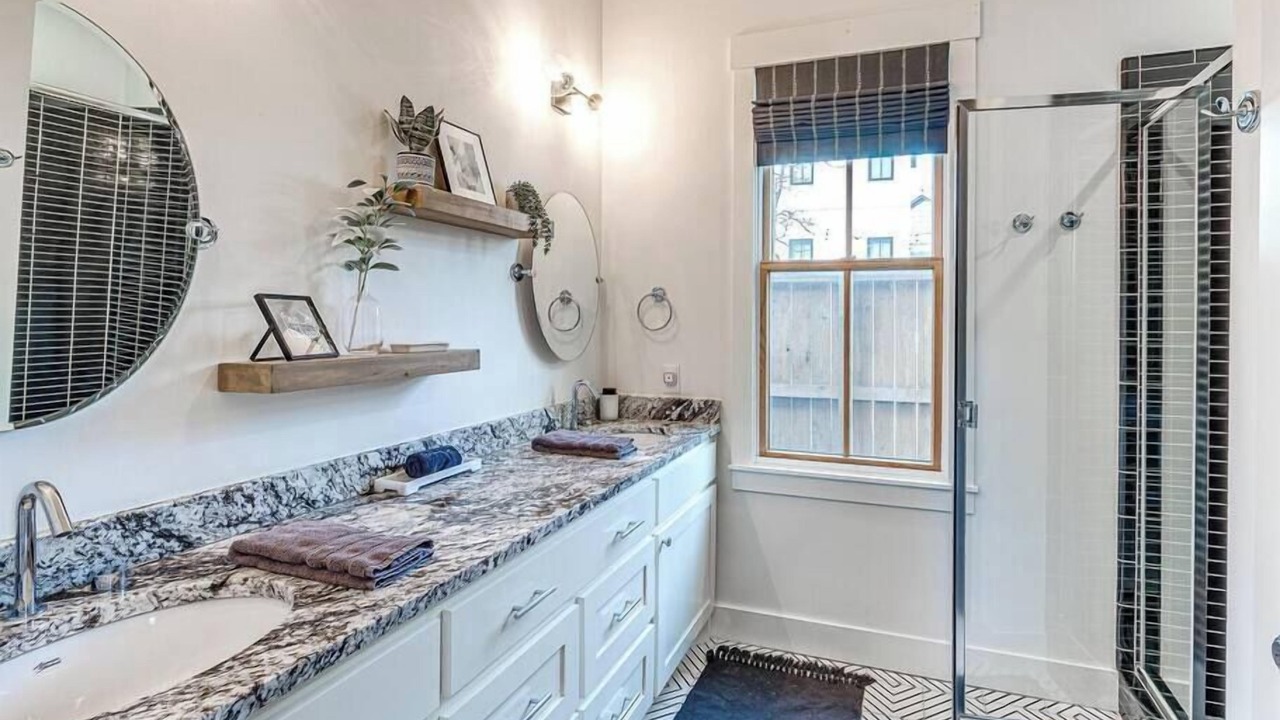 Photo of Bathroom in Eufaula
